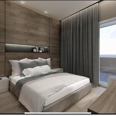 Luxury Townhouse Suite Larissa Exteriör bild
