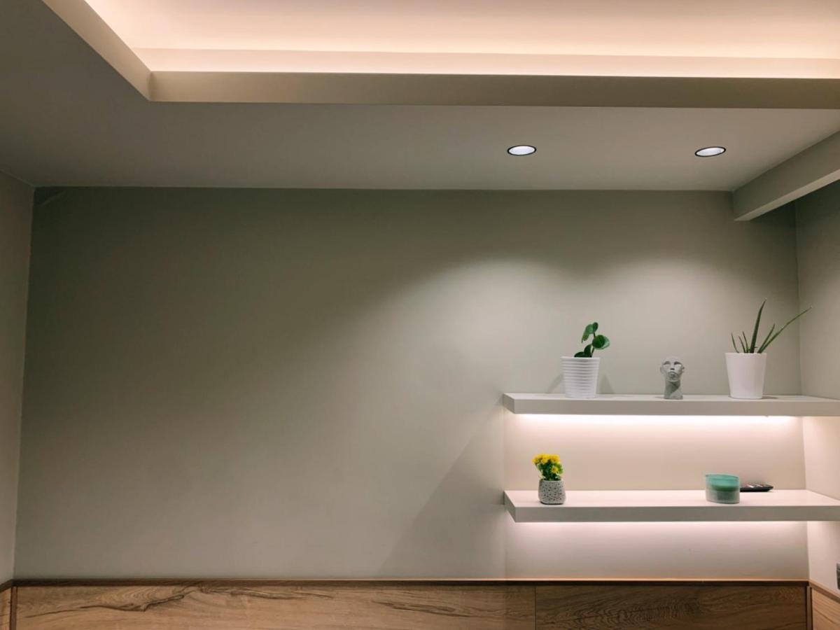 Luxury Townhouse Suite Larissa Exteriör bild